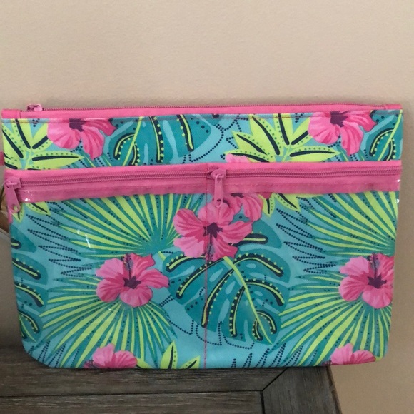 Pink & green floral water resistant beach Case NWT - Picture 2 of 6